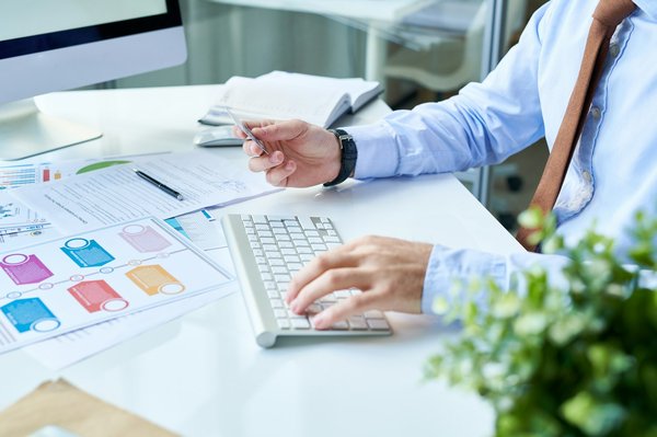 Métier d'acheteur : les compétences à avoir pour réussir